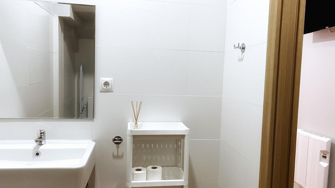 Iturriaga Ostatua Self Check In Hotel Bilbao Ngoại thất bức ảnh